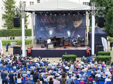 Toast urodzinowy dla Tomasza Stańko 2019 - koncert przy fontannie multimedialnej - 9