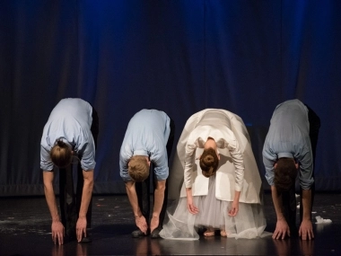 Performance Alka Wnuka oraz spektakl \"RED\" Teatru Beautiful Flowers - 54