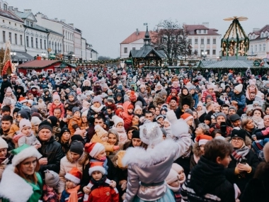 Wizyta Mikołaja na Rynku w Rzeszowie - 26